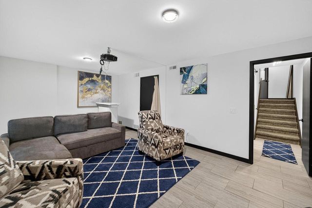 2911 Marina Drive, Middleton, WI 53562