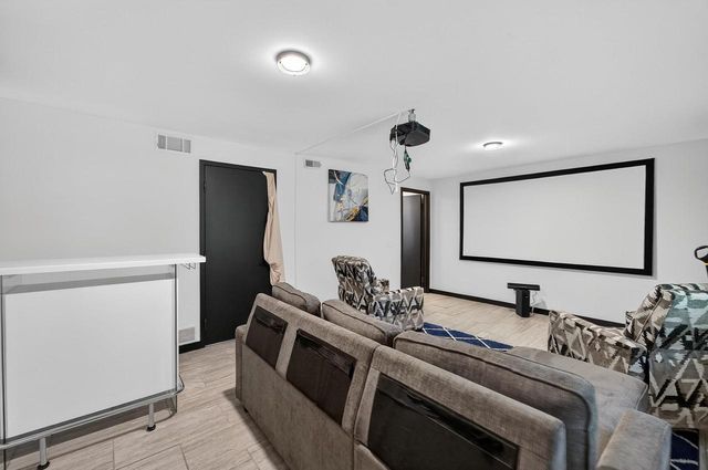 2911 Marina Drive, Middleton, WI 53562