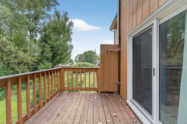 2911 Marina Drive, Middleton, WI 53562