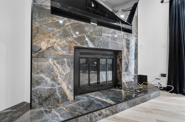 2911 Marina Drive, Middleton, WI 53562