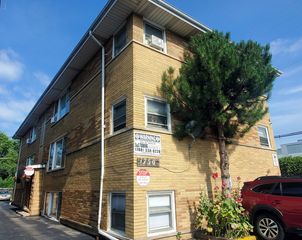 1730 N 1st Avenue 1D, Melrose Park, IL 60160