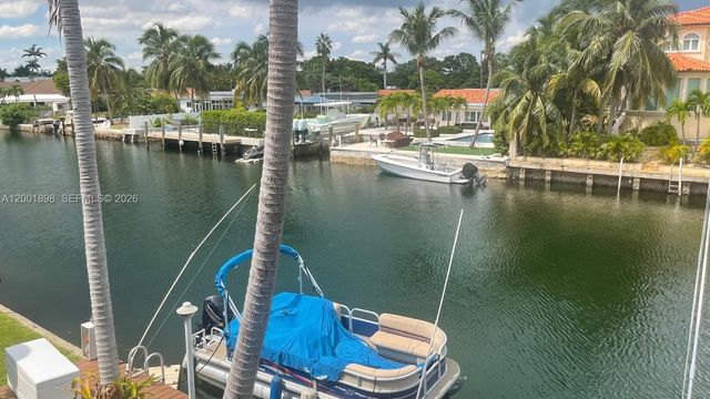 2225 NE 123rd St 204, North Miami, FL 33181