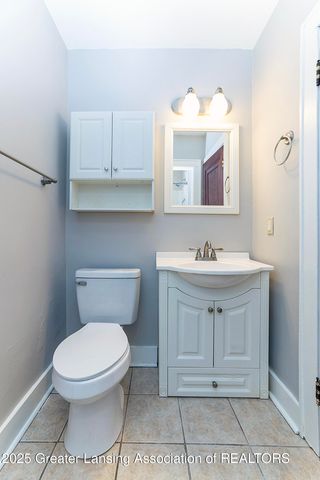 1836 S Rundle Avenue, Lansing, MI 48910