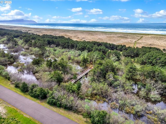 Pacific Bellevue Ln 7, Warrenton, OR 97146