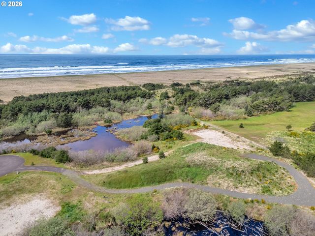 Pacific Bellevue Ln 7, Warrenton, OR 97146