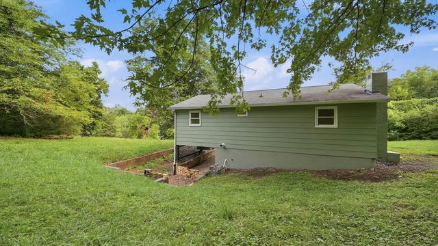 11635 Hixson Pike, Soddy Daisy, TN 37379