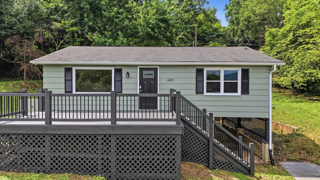 11635 Hixson Pike, Soddy Daisy, TN 37379