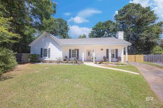 105 Jean Circle, Daphne, AL 36526