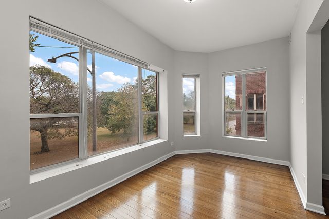 5150 S King Drive 2A, Chicago, IL 60615