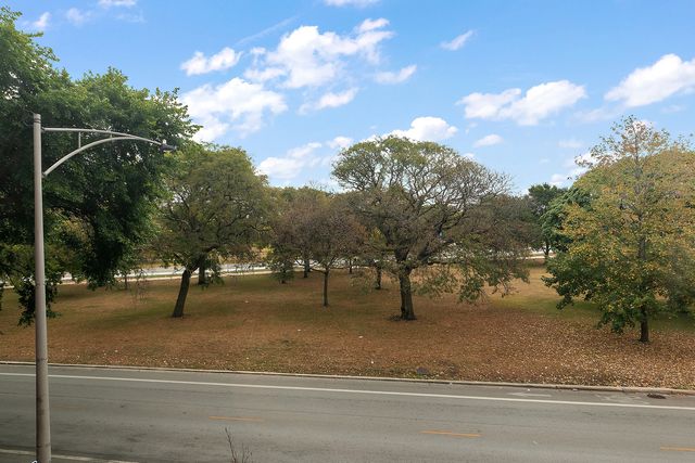 5150 S King Drive 2A, Chicago, IL 60615