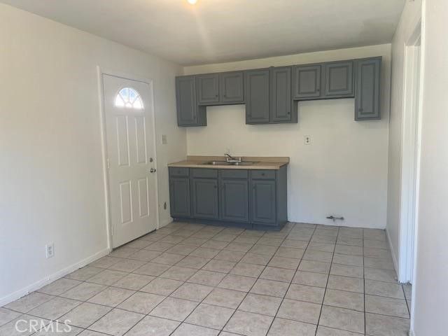 12729 Judd, Pacoima (los Angeles), CA 91331