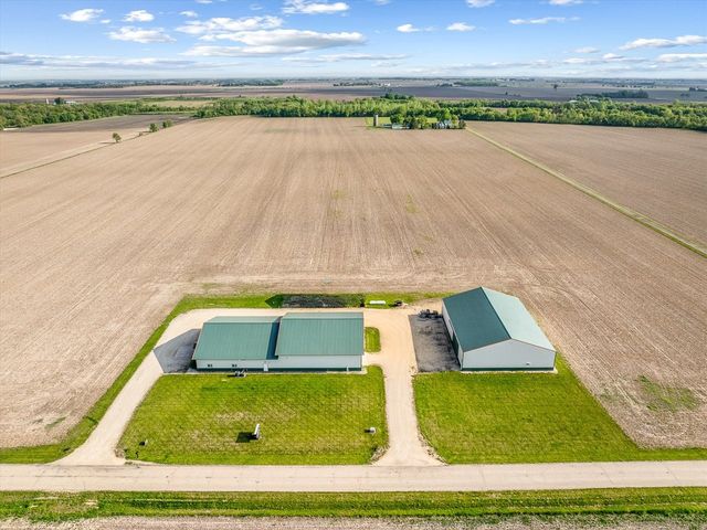 11635 Wange Road, Capron, IL 61012