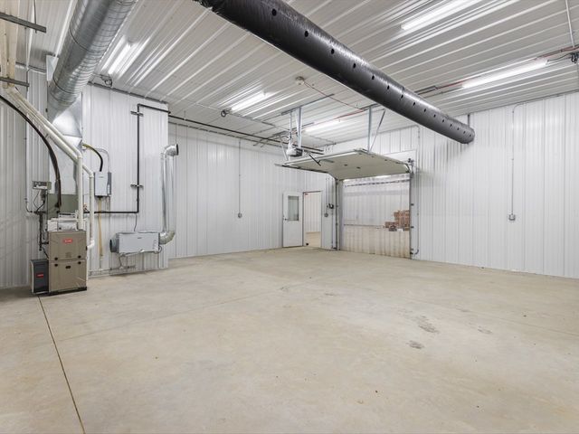 11635 Wange Road, Capron, IL 61012