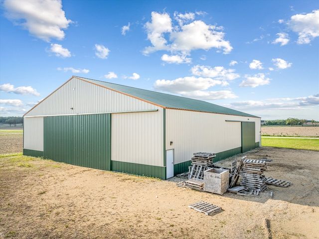 11635 Wange Road, Capron, IL 61012