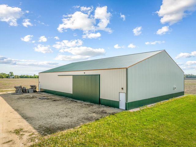 11635 Wange Road, Capron, IL 61012