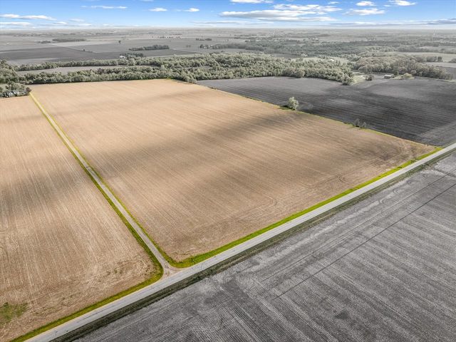 11635 Wange Road, Capron, IL 61012