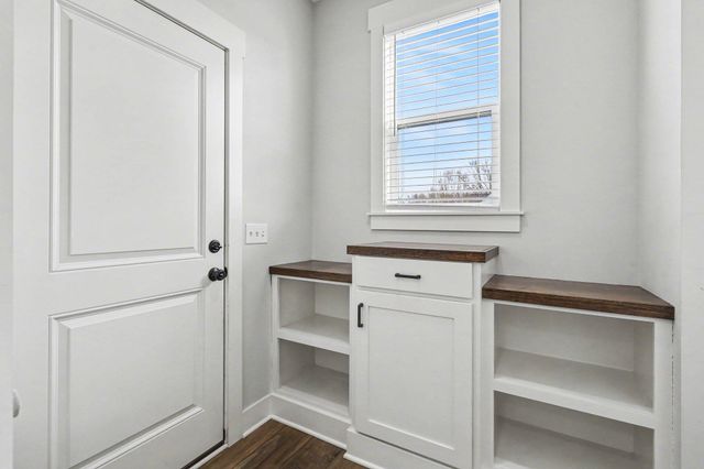 8138 Boardwalk Drive Sw, Byron Twp, MI 49315