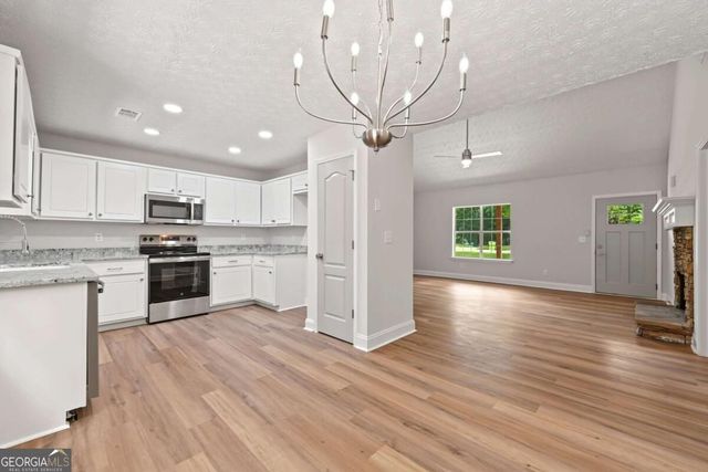 247 Pebble Creek Drive, Mcdonough, GA 30253