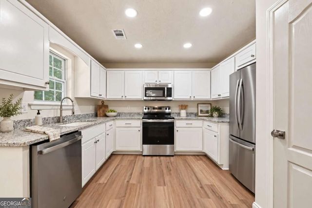 247 Pebble Creek Drive, Mcdonough, GA 30253