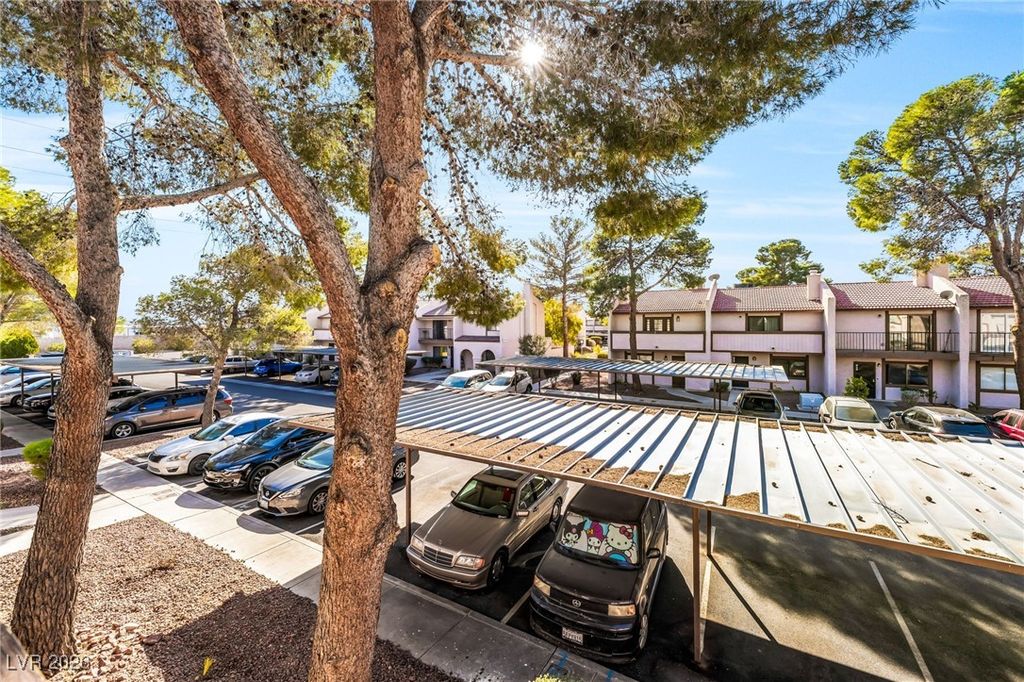 Image 11 of property listing at 5264 Child Court 90, Las Vegas, NV 89103