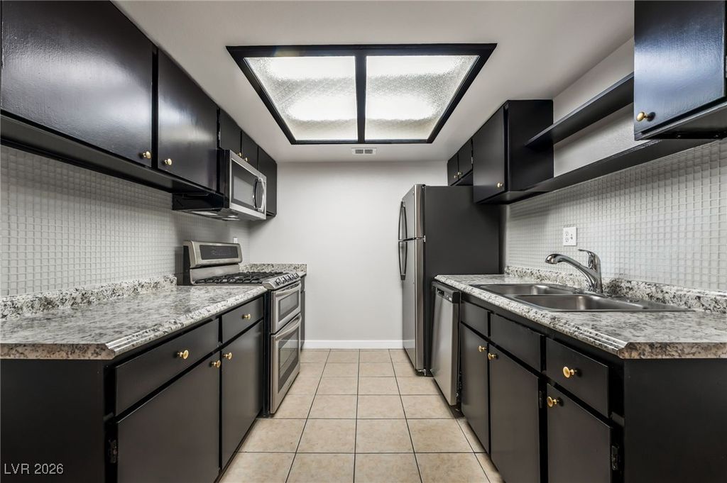 Image 16 of property listing at 5264 Child Court 90, Las Vegas, NV 89103