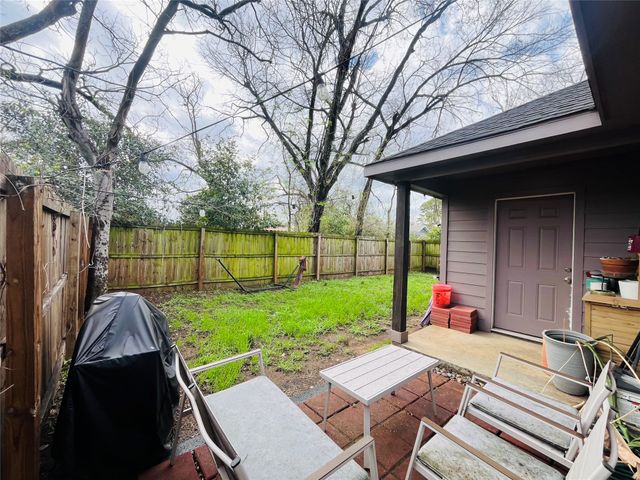 2840 Oakdale, Dallas, TX 75215