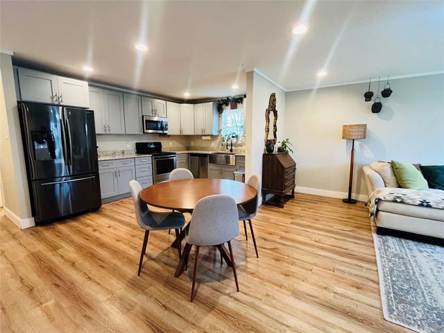 2840 Oakdale, Dallas, TX 75215