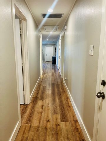 2840 Oakdale, Dallas, TX 75215