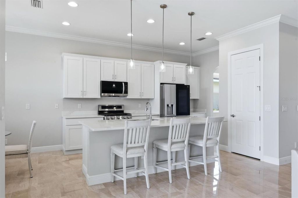 Image 9 of property listing at 5109 TIDEWATER PRESERVE BLVD, Bradenton, FL 34208