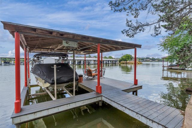 5123 Fairway Circle, De Cordova, TX 76049