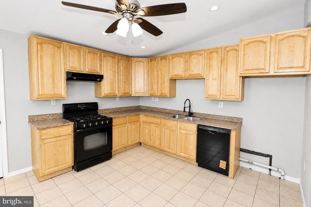 209 YORK ST, Burlington, NJ 08016