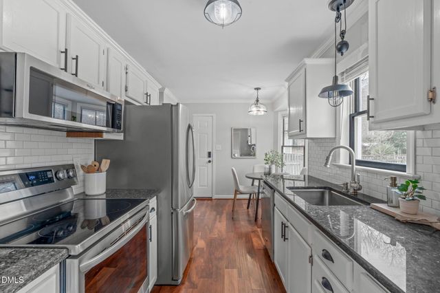 2003 Pathway Drive, Chapel Hill, NC 27516