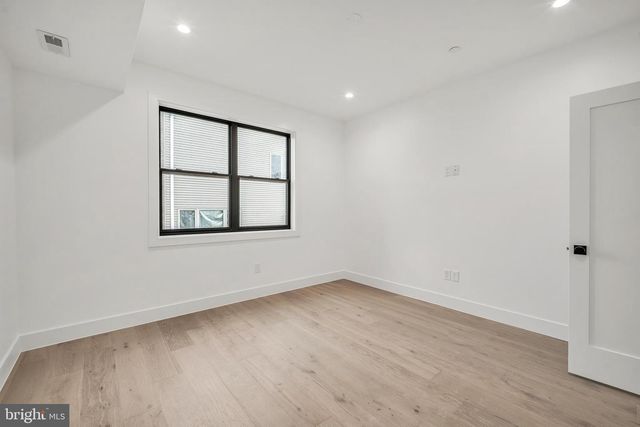 2368 E NORRIS ST, Philadelphia, PA 19125