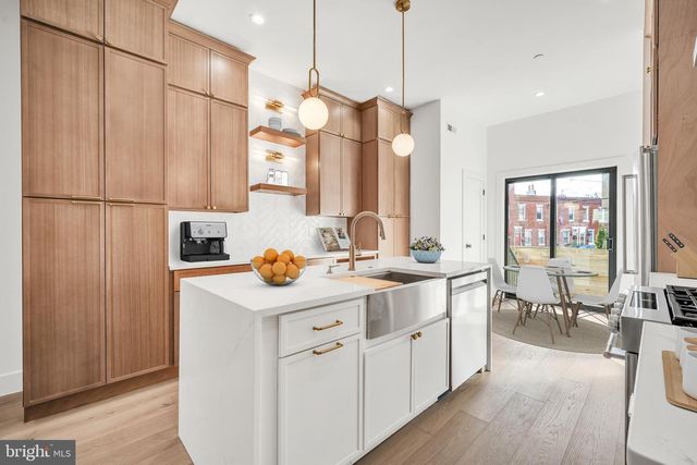 2368 E NORRIS ST, Philadelphia, PA 19125