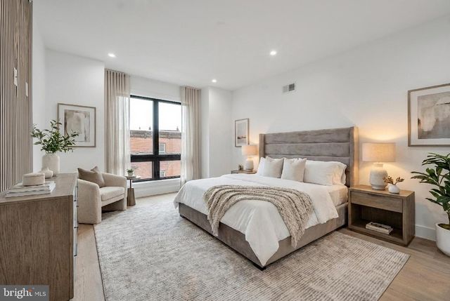 2368 E NORRIS ST, Philadelphia, PA 19125