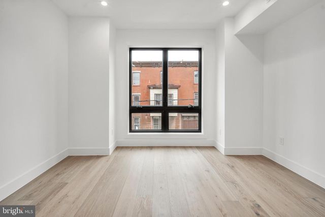 2368 E NORRIS ST, Philadelphia, PA 19125