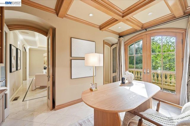 13388 Surrey Ln, Saratoga, CA 95070