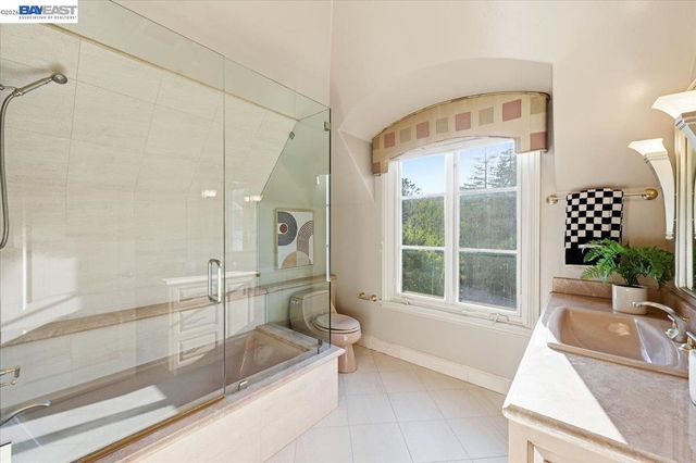 13388 Surrey Ln, Saratoga, CA 95070
