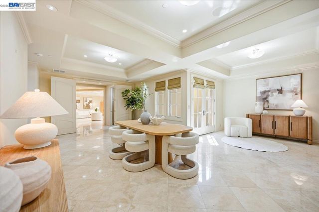 13388 Surrey Ln, Saratoga, CA 95070