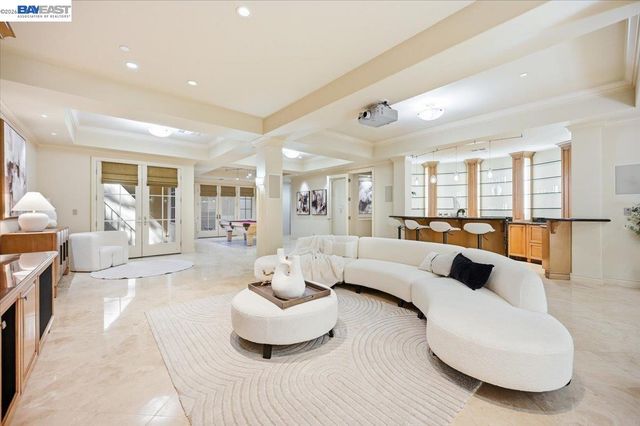 13388 Surrey Ln, Saratoga, CA 95070