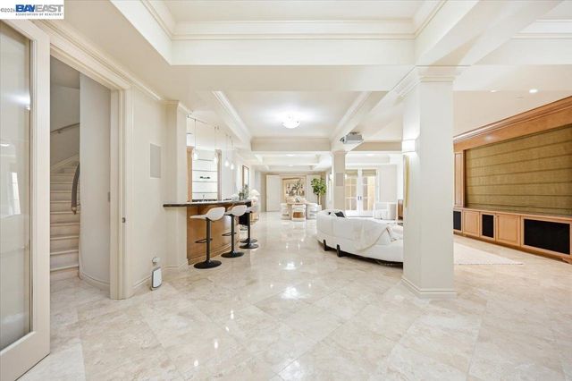 13388 Surrey Ln, Saratoga, CA 95070