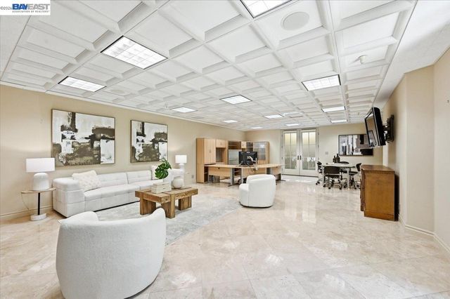 13388 Surrey Ln, Saratoga, CA 95070