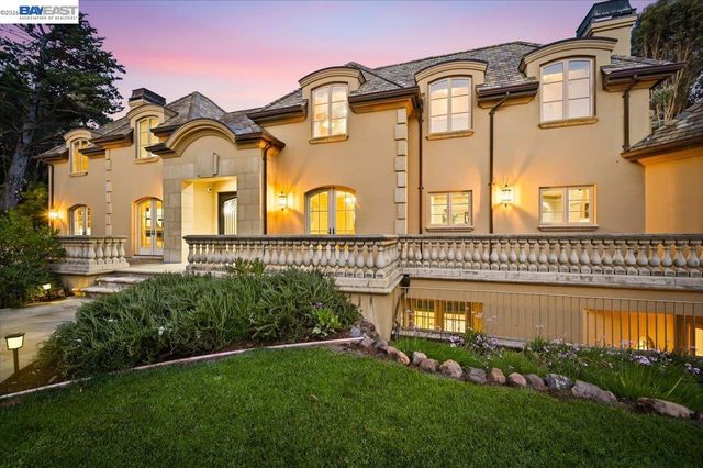 13388 Surrey Ln, Saratoga, CA 95070