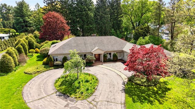 4 Malm Lane, Pittsford, NY 14618