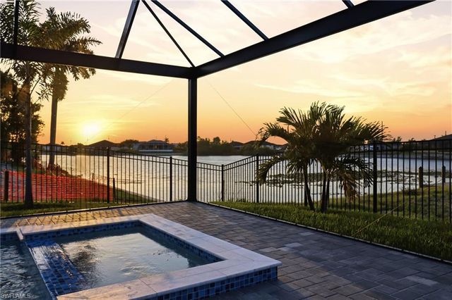 120 SW 9th AVE, Cape Coral, FL 33991