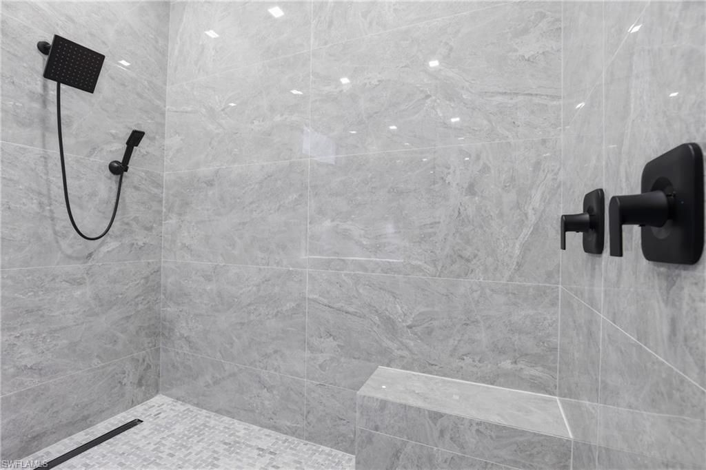 Image 19 of property listing at 120 SW 9th AVE, Cape Coral, FL 33991