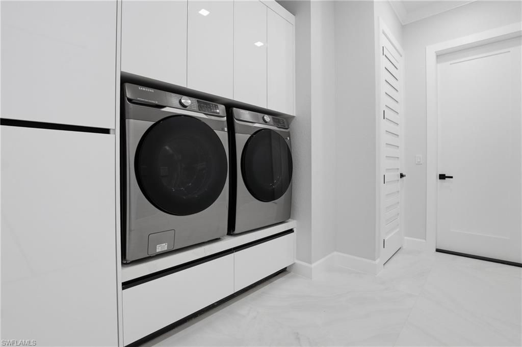 Image 33 of property listing at 120 SW 9th AVE, Cape Coral, FL 33991