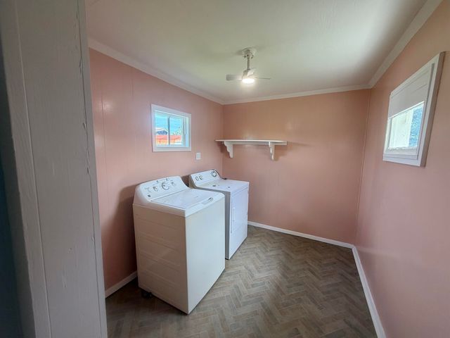 131 Jefferson St, Golden Meadow, LA 70357