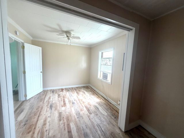 131 Jefferson St, Golden Meadow, LA 70357