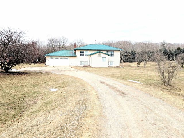 6395 E Beaverton Road, Clare, MI 48617